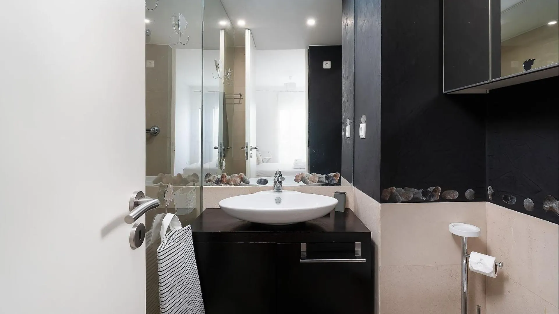 2 Bdr Apartment W/Pool And Jacuzzi By Lovelystay Portimão 0*,