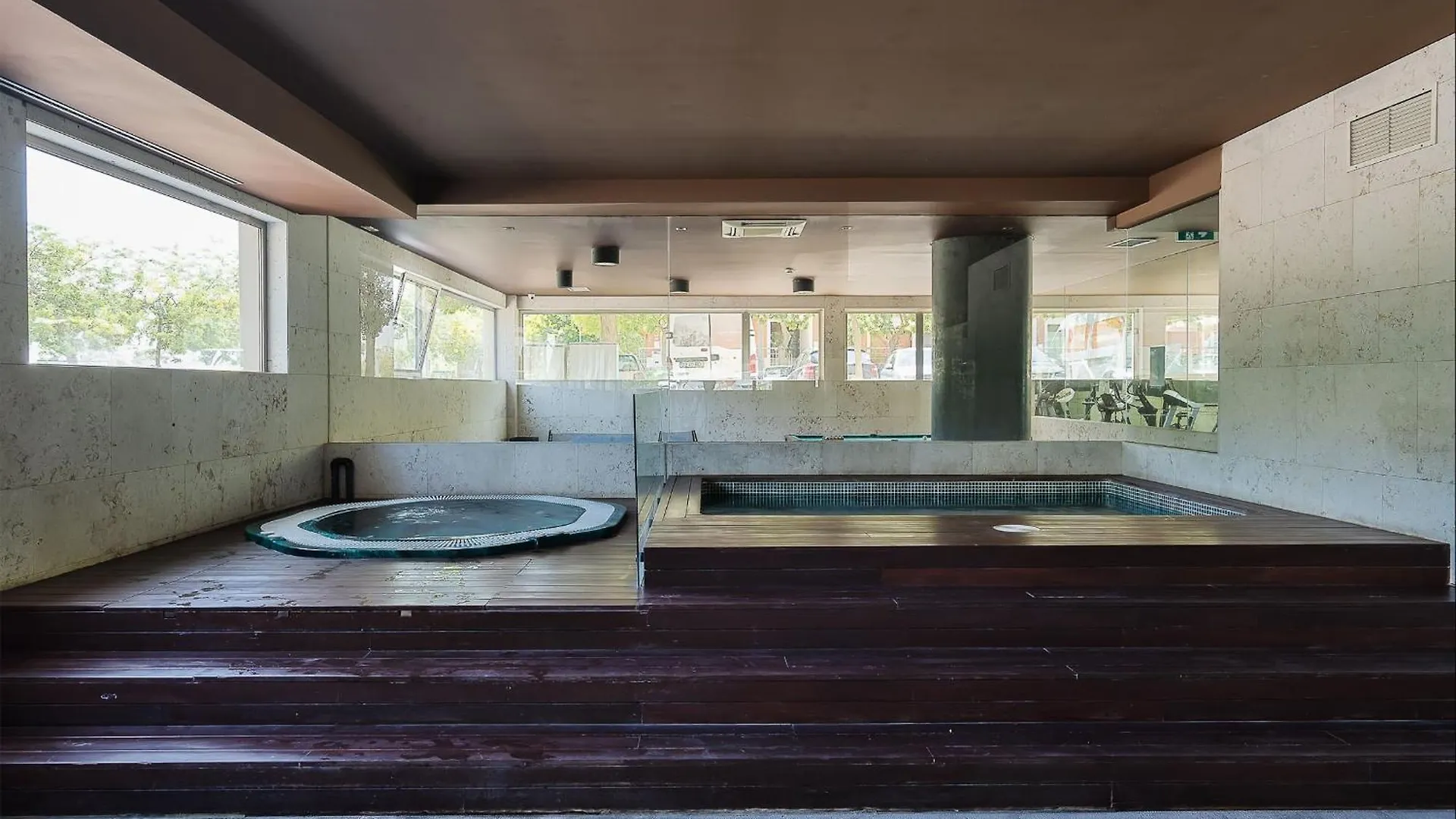 2 Bdr Apartment W/Pool And Jacuzzi By Lovelystay Portimao 0*,  Portugal